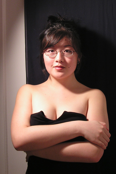 P1260207.Lisa dramatic cleavage