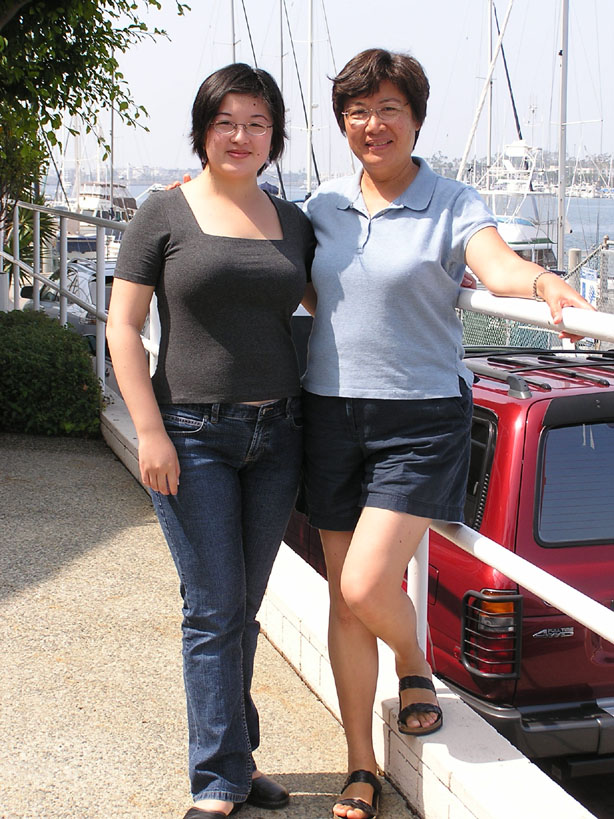 P6270185.Lisa and Mommy