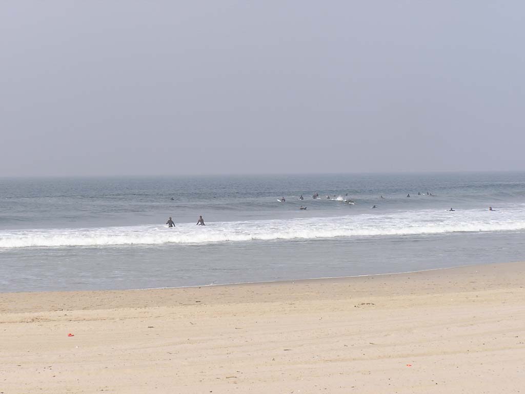 6.Surfers