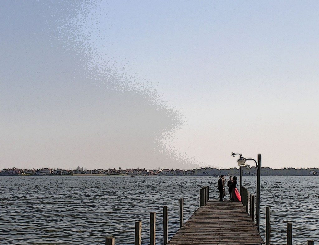 PA140220.Red poster edges