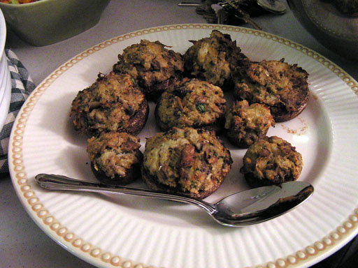 4Stuffed mushroom caps