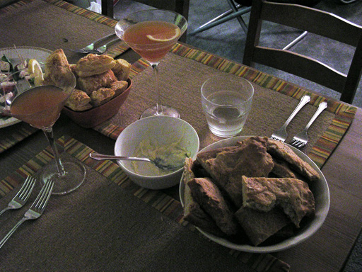 9Set dining table