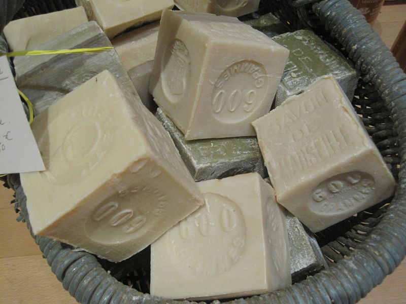 savon de marseille (Marseille soap)