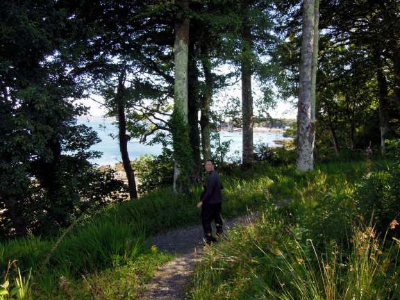 This was right along the roadside Erik walking down a trail