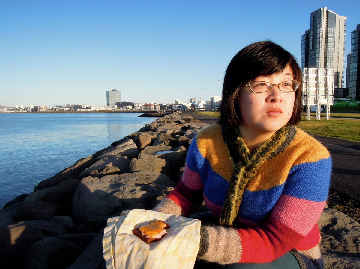 Lisa making a ridiculous face as she does a double-take