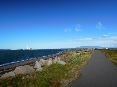 Trail with view of Grótta