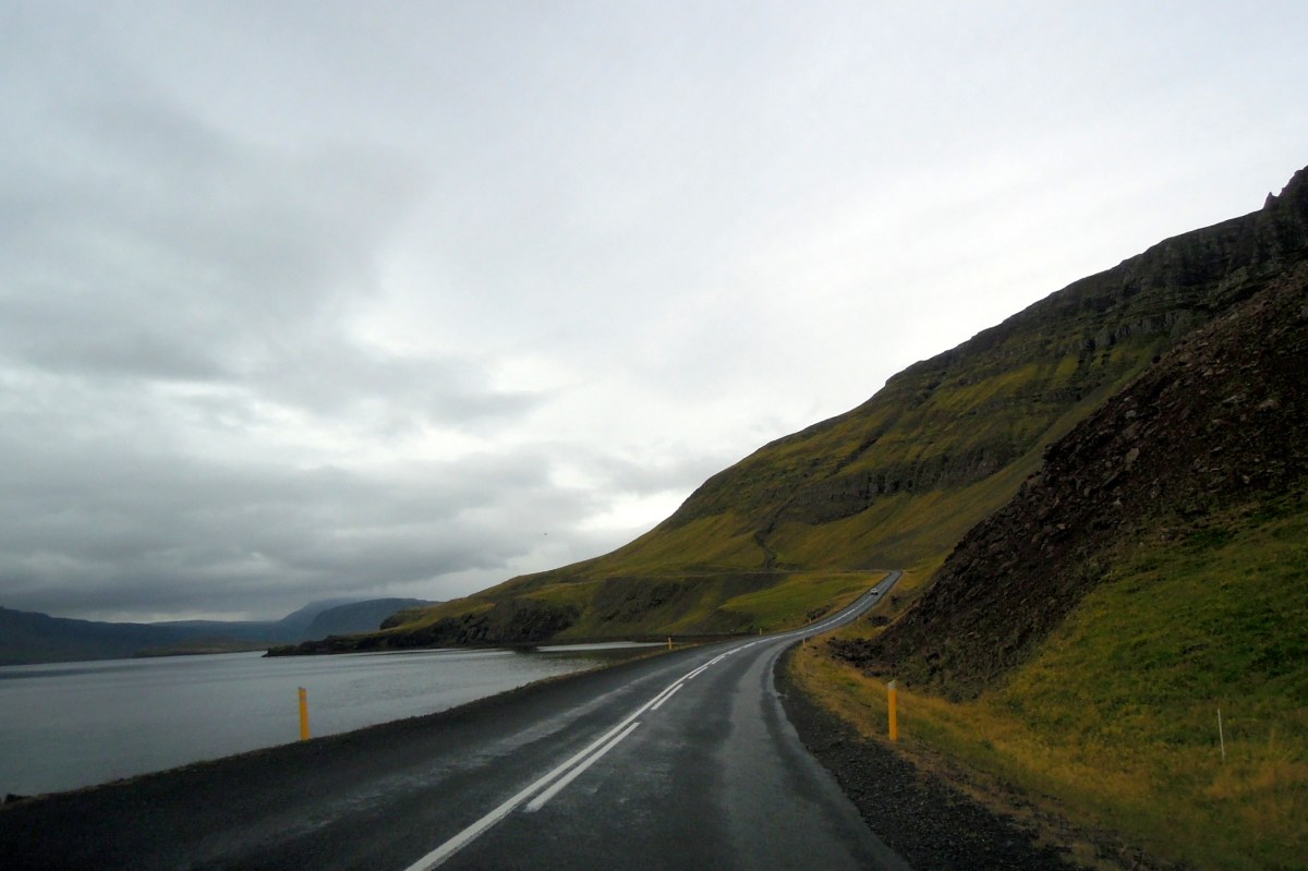 Highway around the fjörd