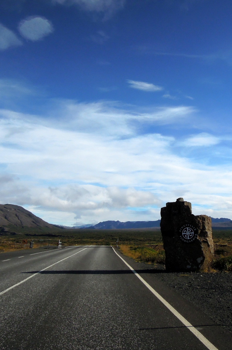 The entrance to Þingvellir