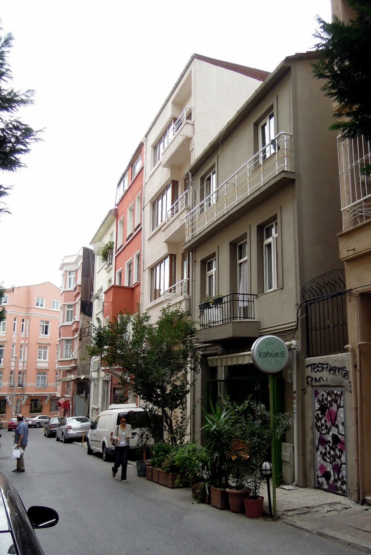 Kahve 6 sign as seen from down the street