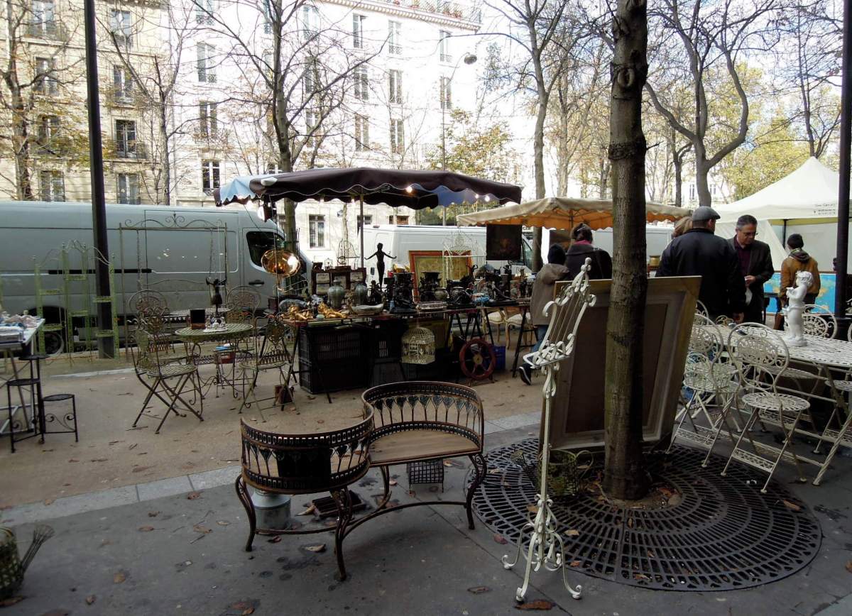 Parisian brocante (vintage/flea market)