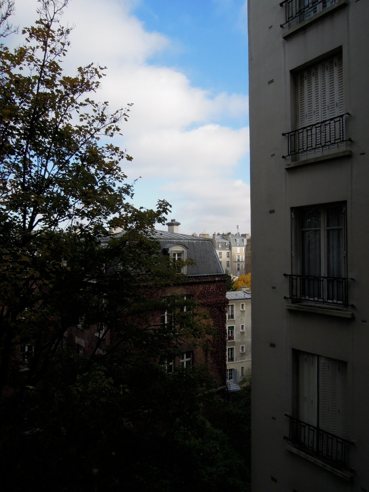 Reminds me just a little of the view from our Edinburgh flat. View from our apartment balcony