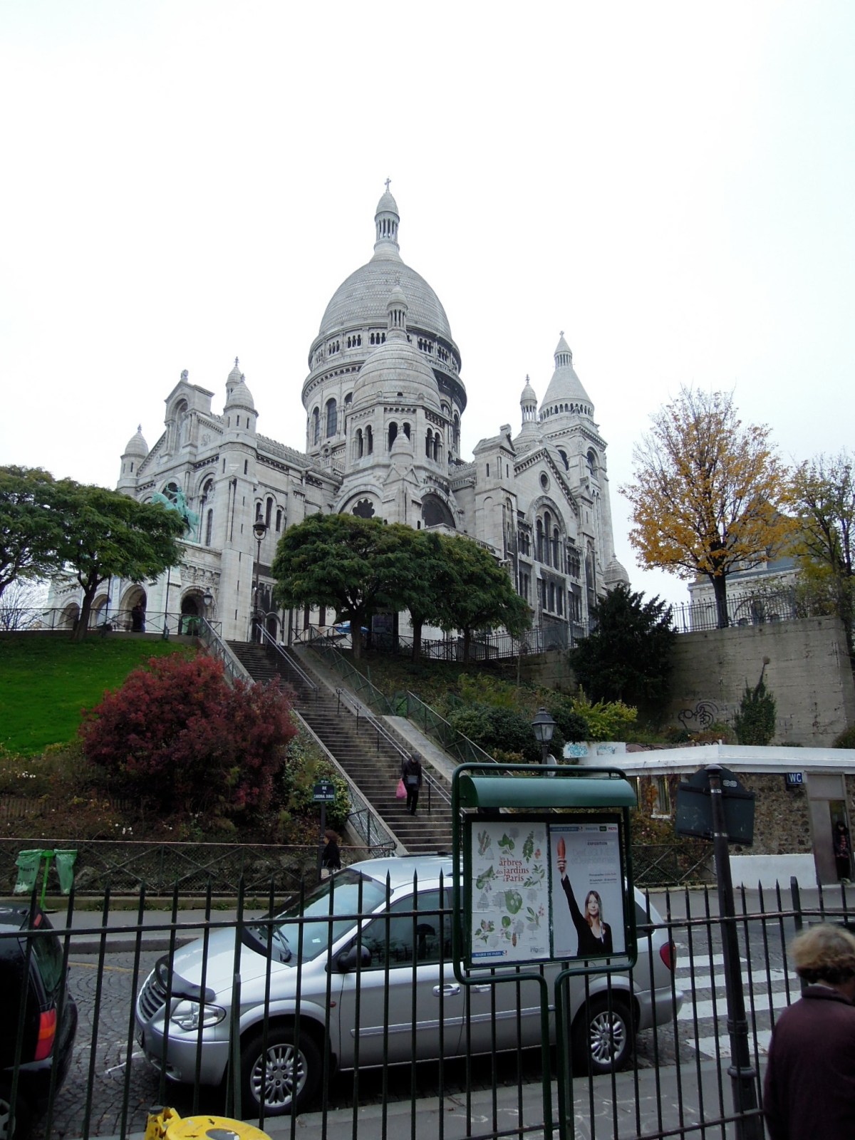 Sacré Coeur Basilica from another angle