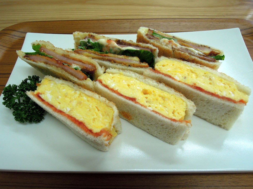 Mixed sandwich plate with tamago and katsu ham sandwiches